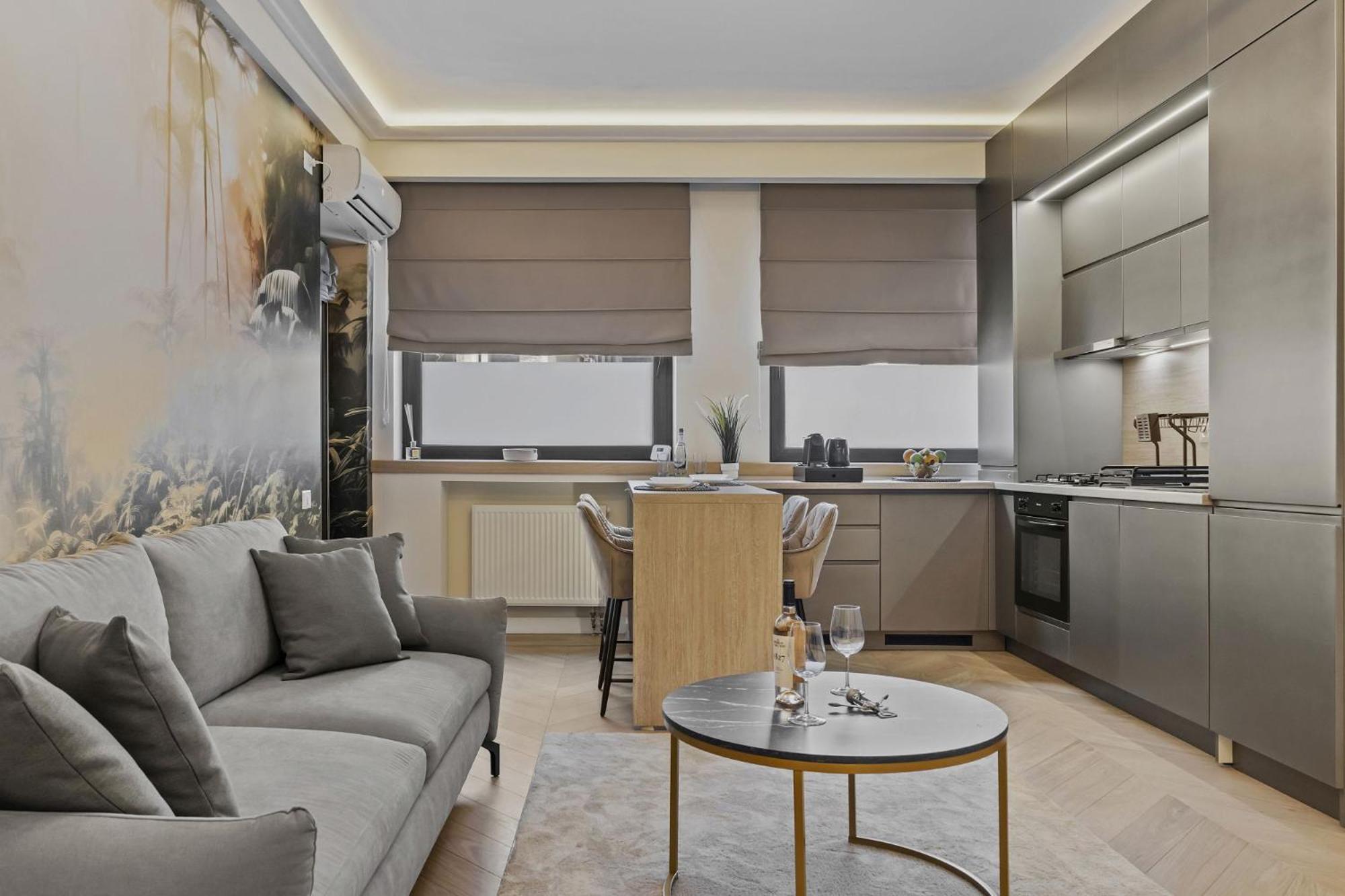 Central Two Rooms Apartment The Paradise Of Lights Boekarest Buitenkant foto