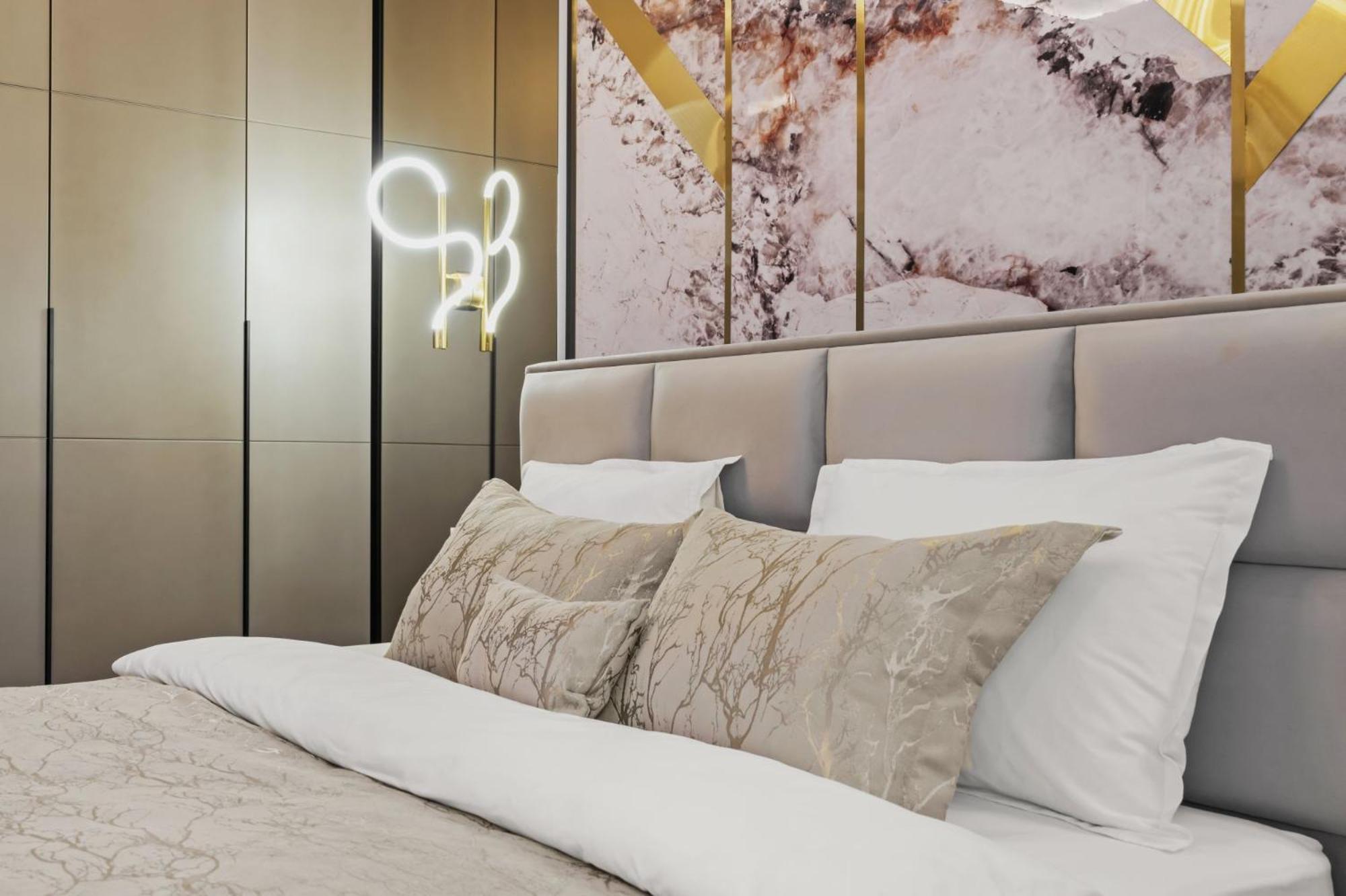 Central Two Rooms Apartment The Paradise Of Lights Boekarest Buitenkant foto